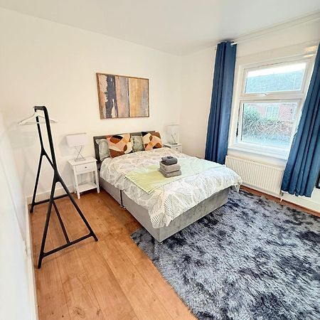Cricklewood Broadway Guest Home London Exterior photo