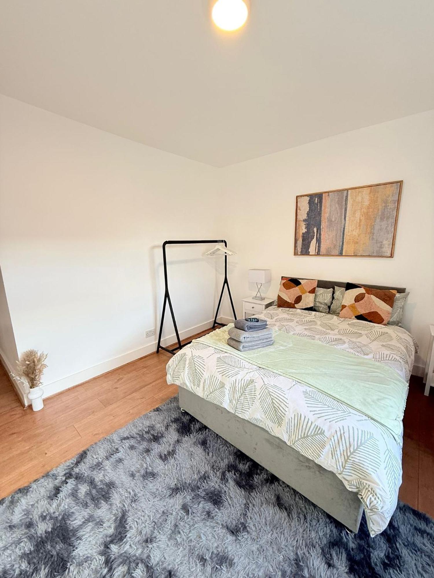 Cricklewood Broadway Guest Home London Exterior photo